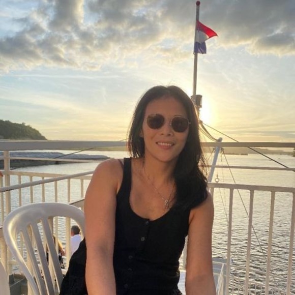 Meet your Posher, Amy - Picture 1 of 1